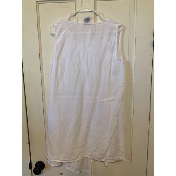 Matchpoint white linen sleeveless top. Size small. Great condition. - Picture 4 of 4